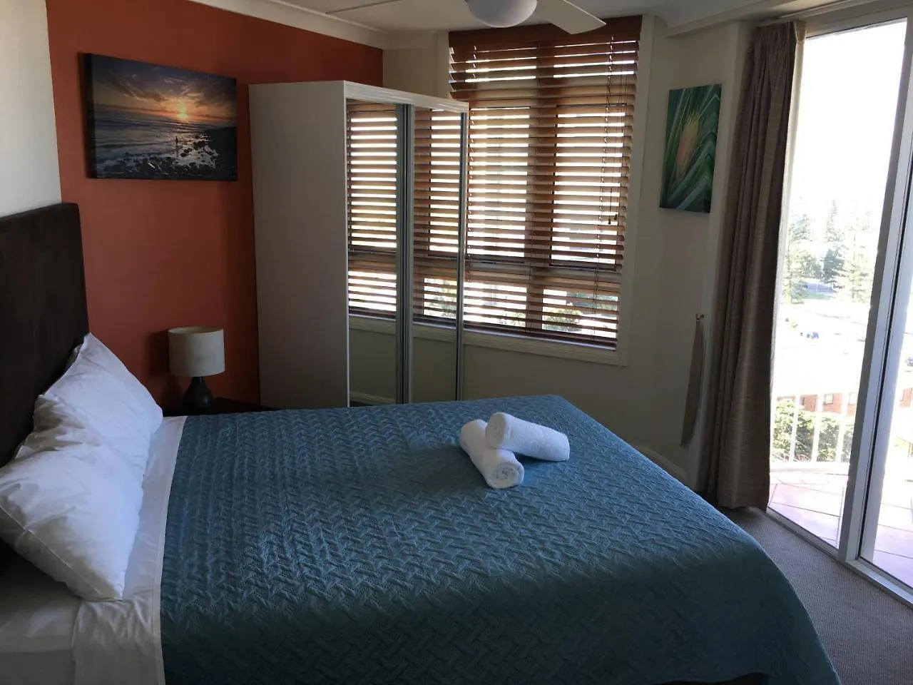 Bell Of Broadbeach Gold Coast 0*,